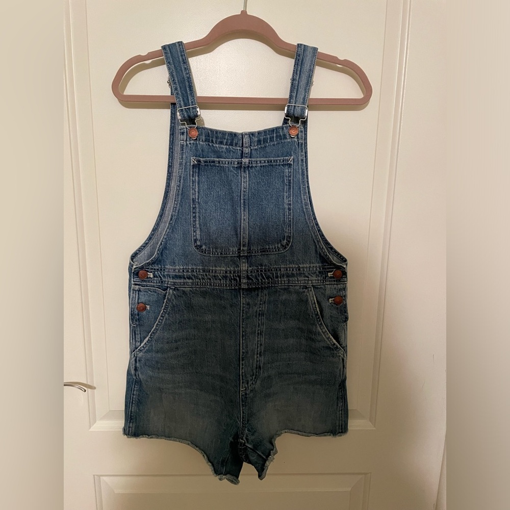 Madewell Denim Short Overalls in Classic Blue